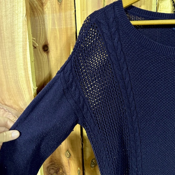 AEO Lightweight Cable Knit Sweater SIZE S - Picture 2 of 7